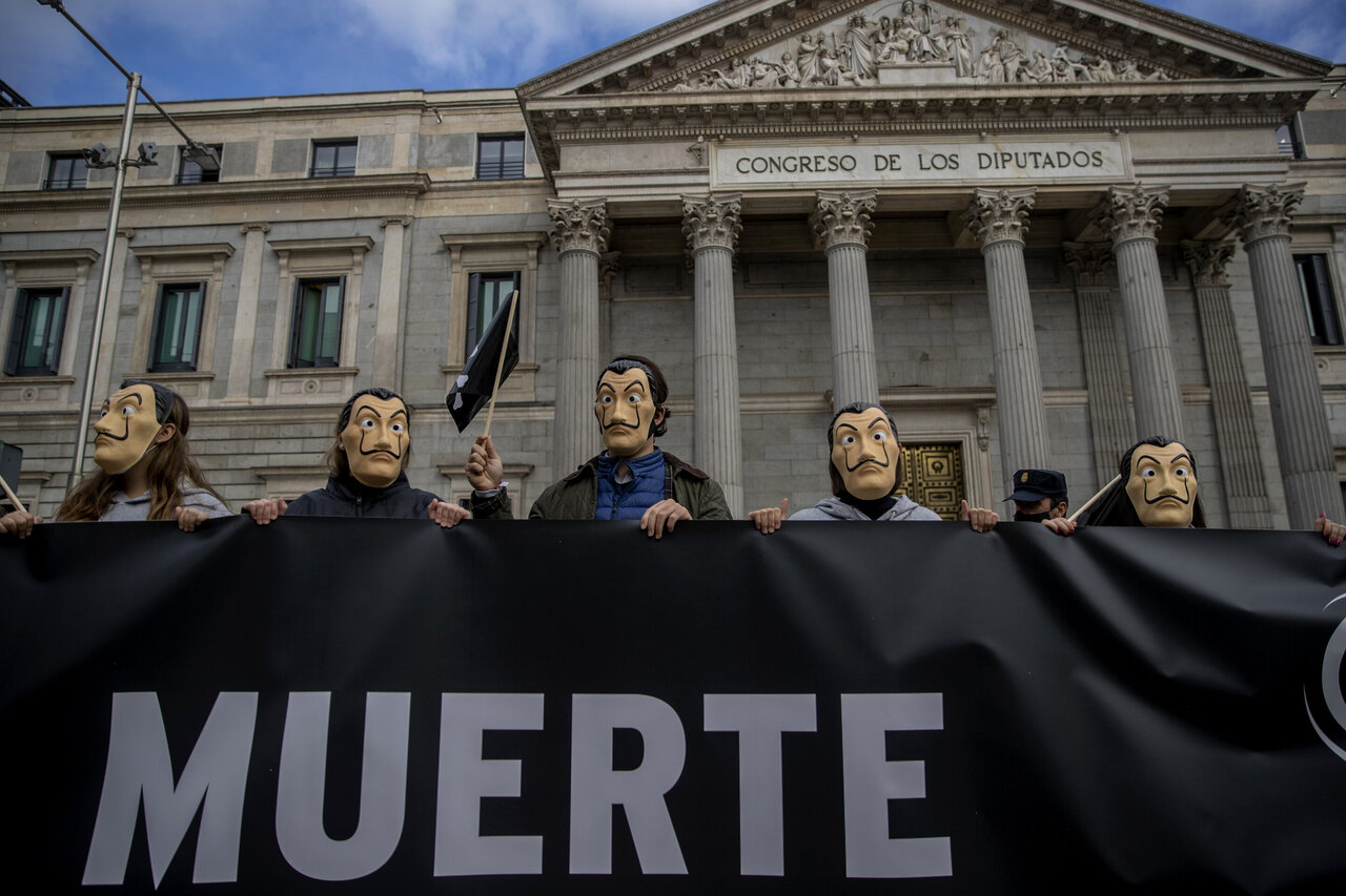 البرلمان الإسباني يشرع القتل الرحيم.. وجماعات اليمين تعترض