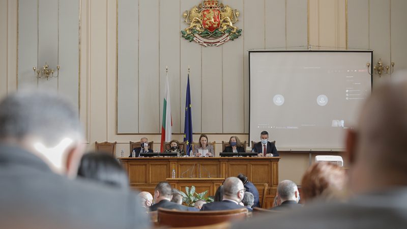 بلغاريا.. إلزام النائب العام بالمثول أمام البرلمان كل 3 شهور
