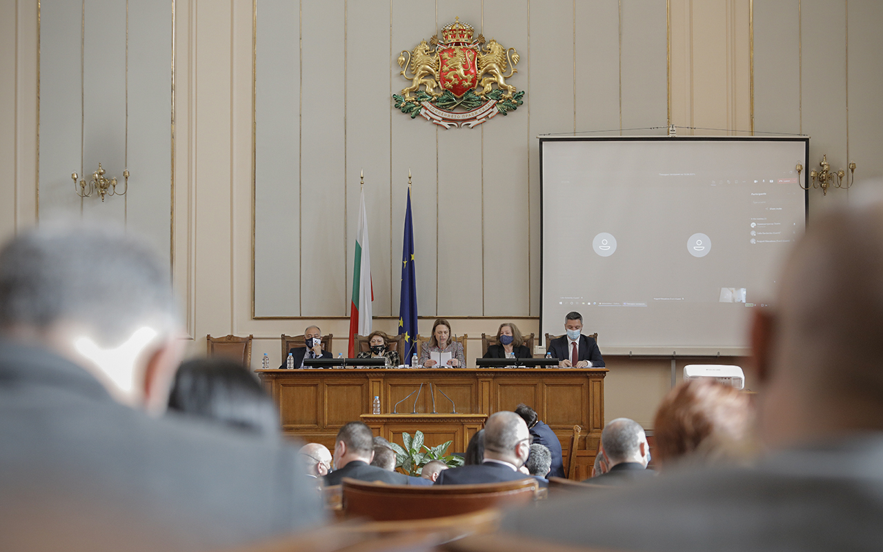 بلغاريا.. إلزام النائب العام بالمثول أمام البرلمان كل 3 شهور